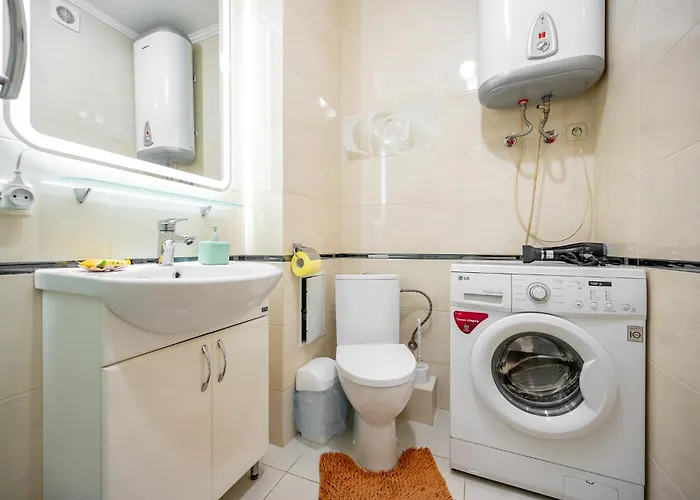 Apartment возле аркадии и парка победы с балконом Odessa