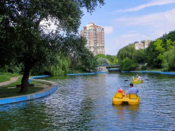 Apartment возле аркадии и парка победы с балконом Odessa