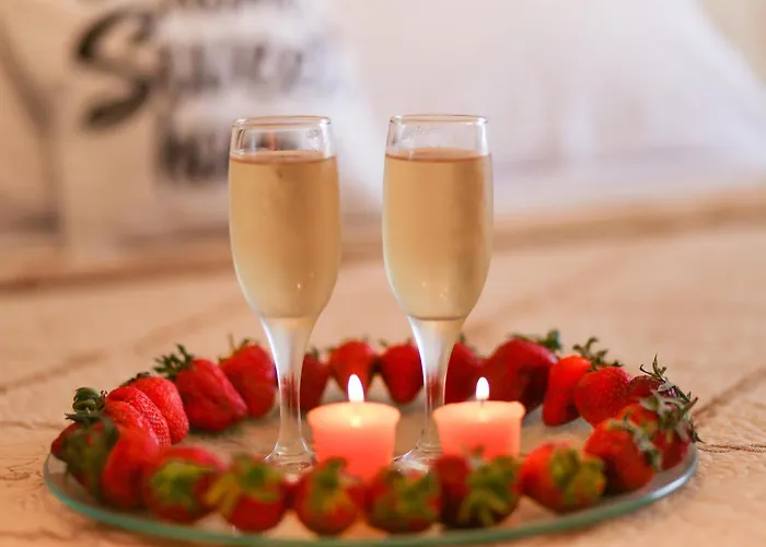 возле аркадии и парка победы с балконом и видом на море Апартаменти *