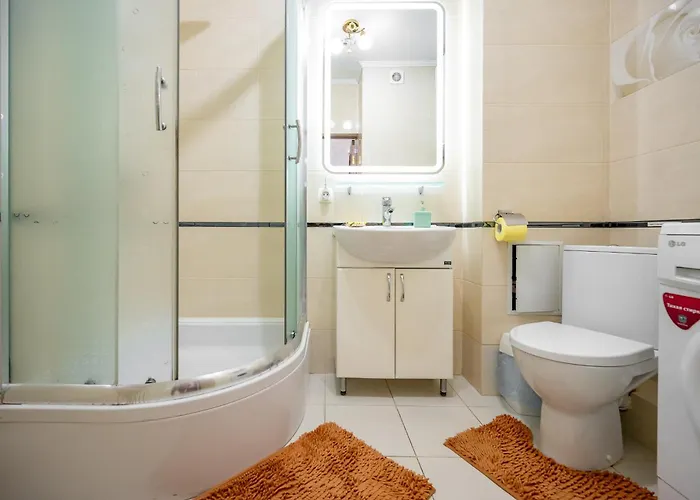 возле аркадии и парка победы с балконом Apartman *