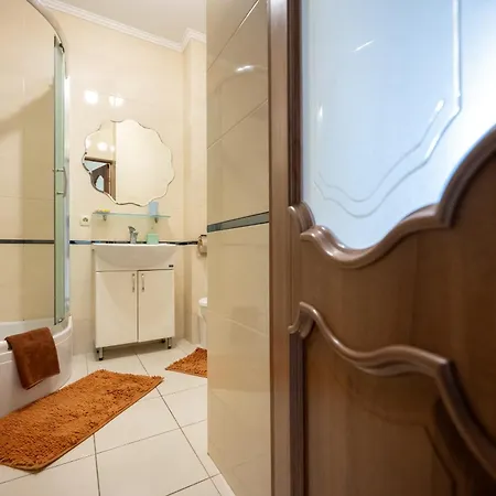 Квартира Возле Аркадии И Парка Победы С Балконом И Видом На Море Apartment Odesa